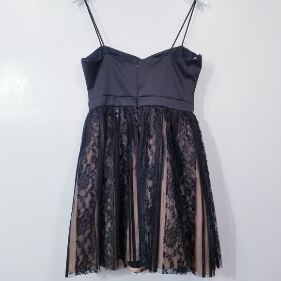 JS Collections Sateen Lace Sequins Black Cocktail Mini Dress - Picture 4 of 13